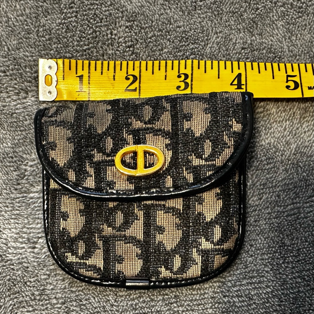 Authentic Dior blue, black and cream coin pouch. - Picture 5 of 7